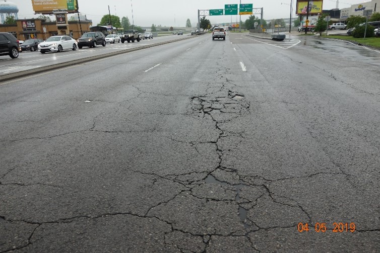 Pavement rehabilitated at the same time without the GlasGrid pavement interlayer demonstrated significant cracking over this same period.